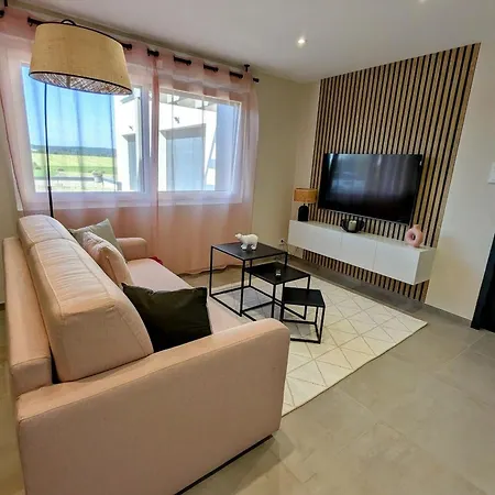 Detente En Famille Avec Terrasse Et Acces Piscine - Fr-1-589-825 Tatil Evi