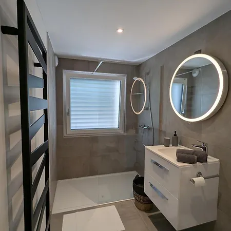 Detente En Famille Avec Terrasse Et Acces Piscine - Fr-1-589-825 * Jeanmenil