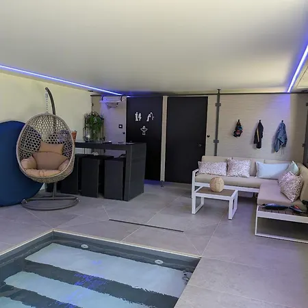 Detente En Famille Avec Terrasse Et Acces Piscine - Fr-1-589-825 Jeanmenil