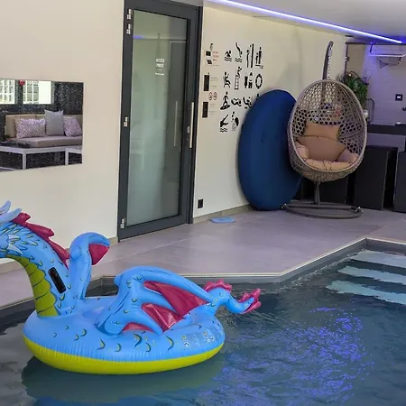 Detente En Famille Avec Terrasse Et Acces Piscine - Fr-1-589-825